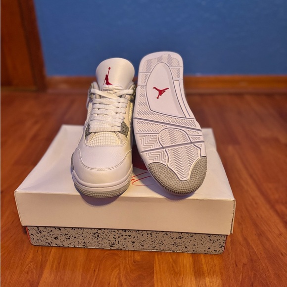 Jordan 4 white Oreos - Picture 6 of 7